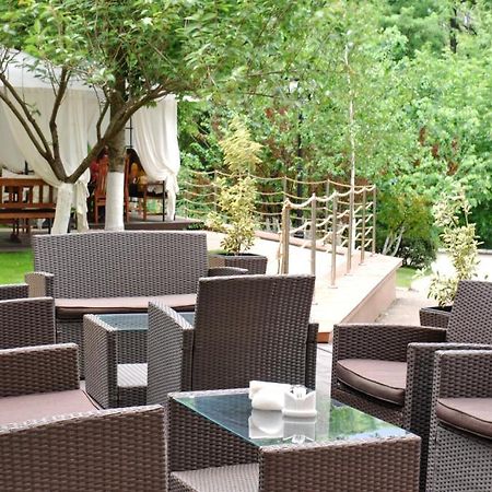 אודסה Viktoria Hotel מראה חיצוני תמונה