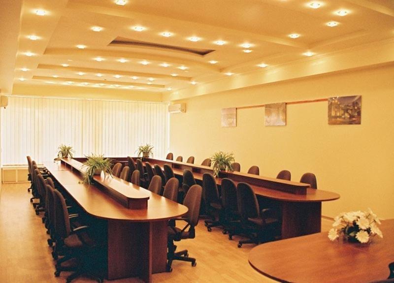 אודסה Viktoria Hotel מראה חיצוני תמונה